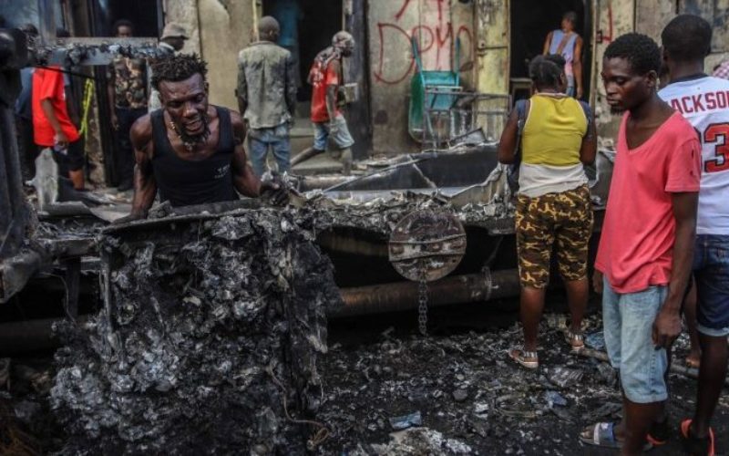 Папата се моли за жртвите од експлозијата во Хаити