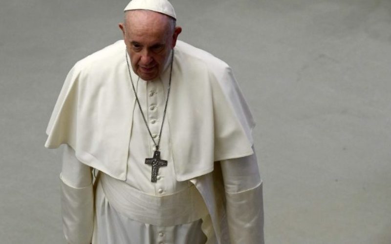 Папата: Ми недостига шетањето по улица како во Буенос Аирес