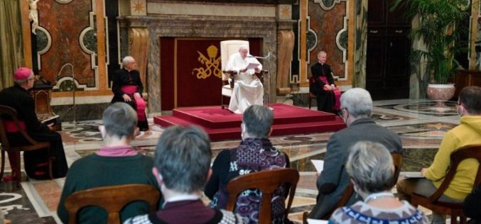Папата се сретна со членовите на Католичката акција од Франција