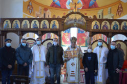 Подарок за епископот Стојанов од Црковниот одбор и парохиската заедница „Раѓање на свети Иван Крстител“ – Струмица