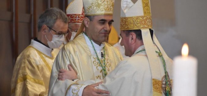 Хиротонисан новиот Дубровнички бискуп, монс. Роко Гласновиќ