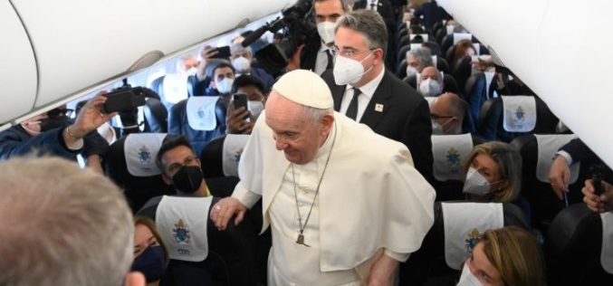 Папата размислува за посета на Киев