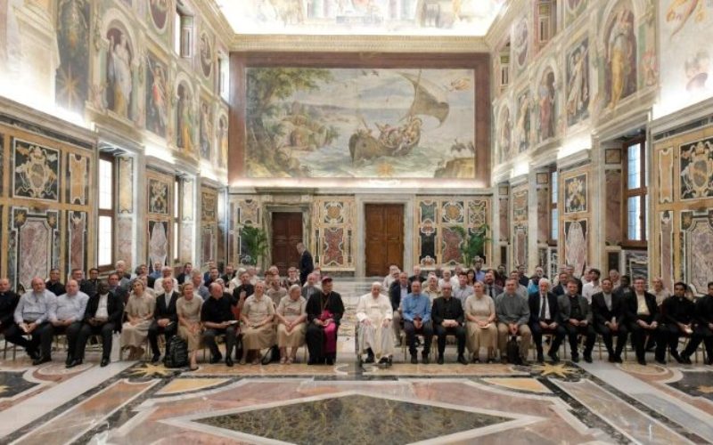 Папата: Со културата на промисла, спротивставете се на културата на рамнодушност