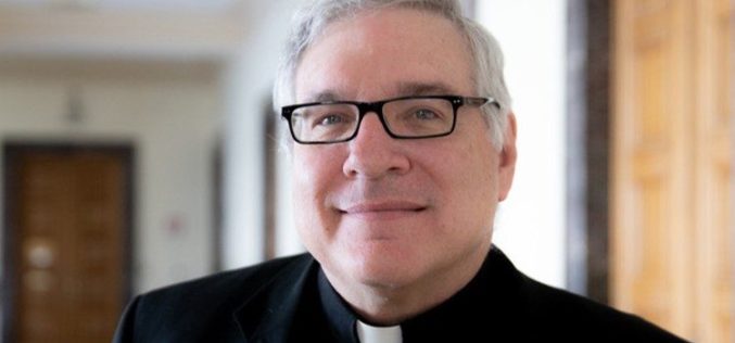 Исусовецот Марк Ендрју Луис е новиот ректор на Папскиот универзитет Грегоријана
