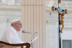 Папата: Војната во Украина не е „навика“ туку мачеништво на еден народ