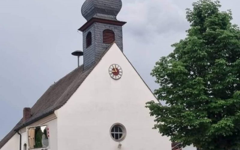 Најава: Света Литургија за верниците во Германија