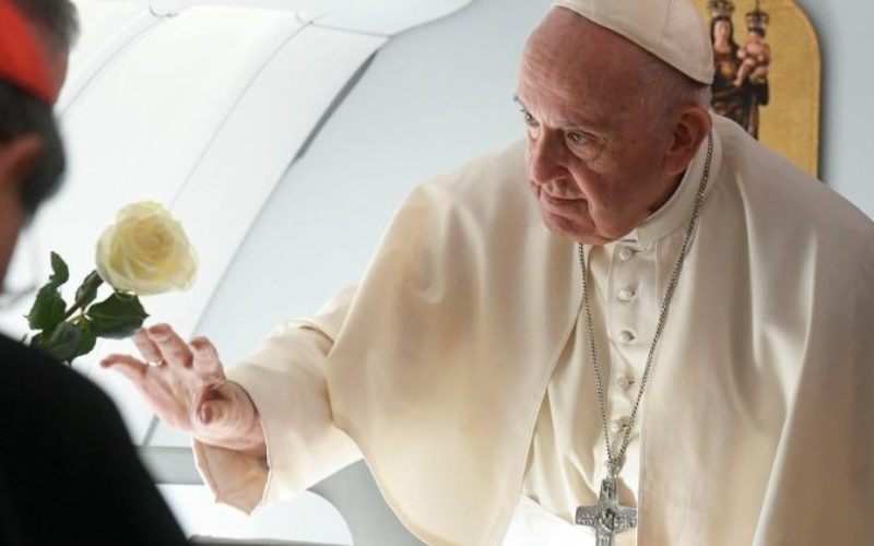 Папата се врати од Казахстан по тридневна посета