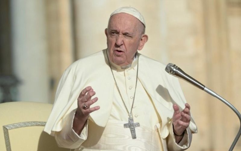 Папата: Молитвата до Исус е како да разговараш со пријател