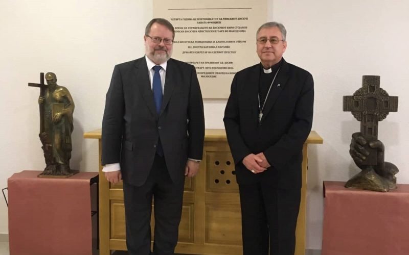 Бискупот Стојанов го прими новиот амбасадор на Шпанија во Македонија
