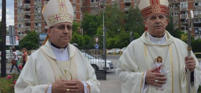 Најава: Бискупот Стојанов и надбискупот Вукшиќ во недела ќе служат во Струмица и Скопје