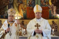 Бискупот Стојанов и надбискупот Вукшиќ служеа света Литургија во Струмица