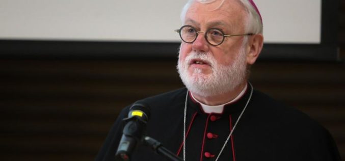 Надбискупот Галагер: Мирот не е само отсуство на конфликт