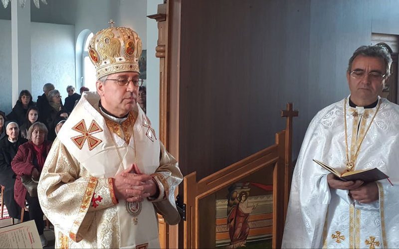 Најава: Епископот Стојанов ќе служи света архиерејска Литургија во Стојаково