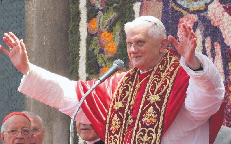 Папата Фрањо: Бенедикт XVI, голем учител по катехеза