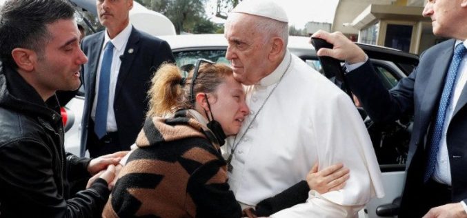 Папата Фрањо по краткиот престој во болница се врати во Ватикан