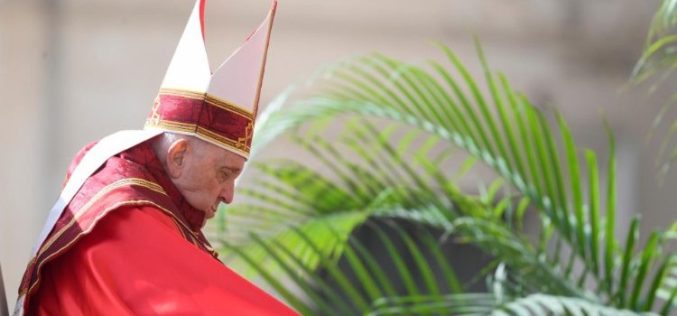 Папата: Да се обединиме во молитвите за мир
