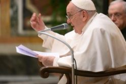 Папата: „Не“ за непостојаната работа и работа на црно