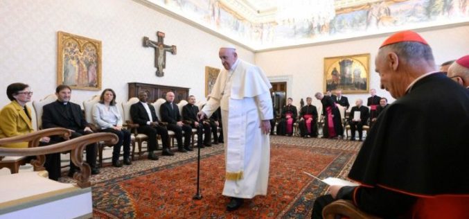 Папата: Искуството на болеста не учи да ја живееме човечката и христијанската солидарност