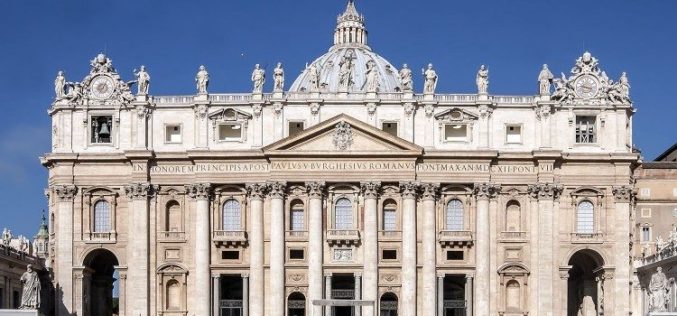 Во Ватикан се одржува состанок на Кардиналскиот совет