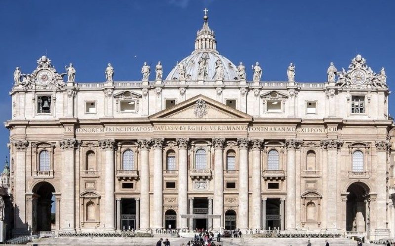Во Ватикан се одржува состанок на Кардиналскиот совет