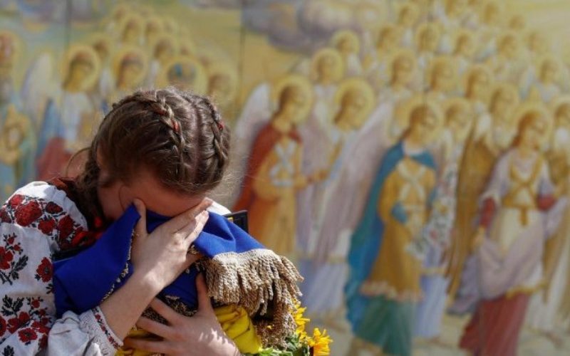 Папата по Генералната аудиенција: Украина многу страда, да молиме да се врати мирот