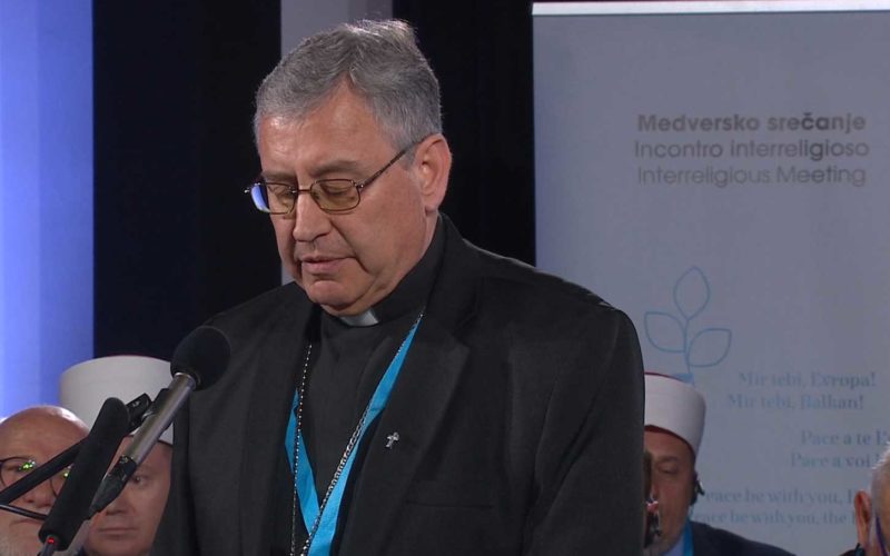 Бискупот Стојанов во Копер учествува на форум за мир