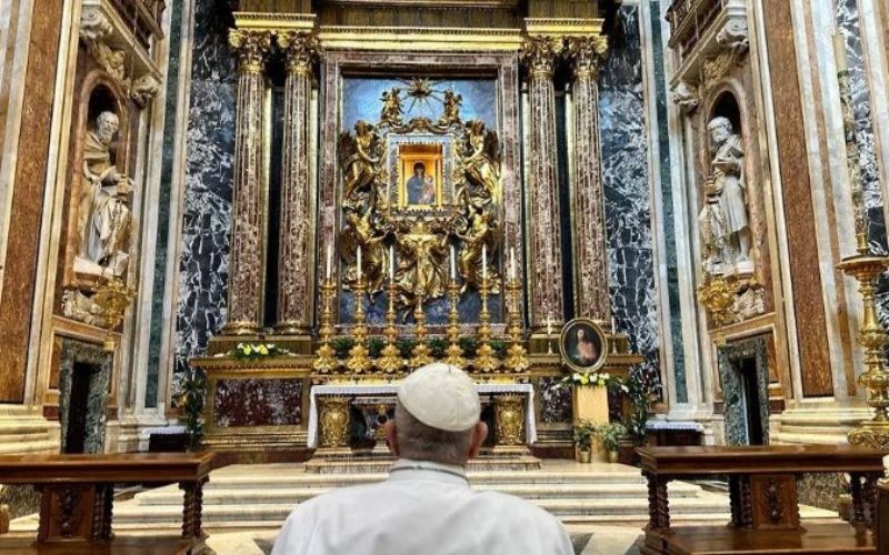 Папата Фрањо ги довери на Богородица ходочасниците на Светскиот ден на млади