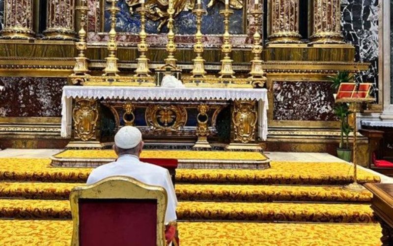 Папата се заблагодари на Богородица за патувањето во Лисабон