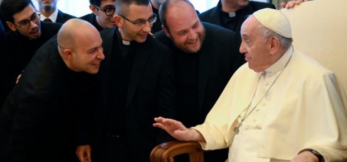 Писмо на папата Фрањо до Римските свештеници