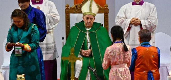 Папата во Монголија: Христијанската вера е одговор на жедта за љубов
