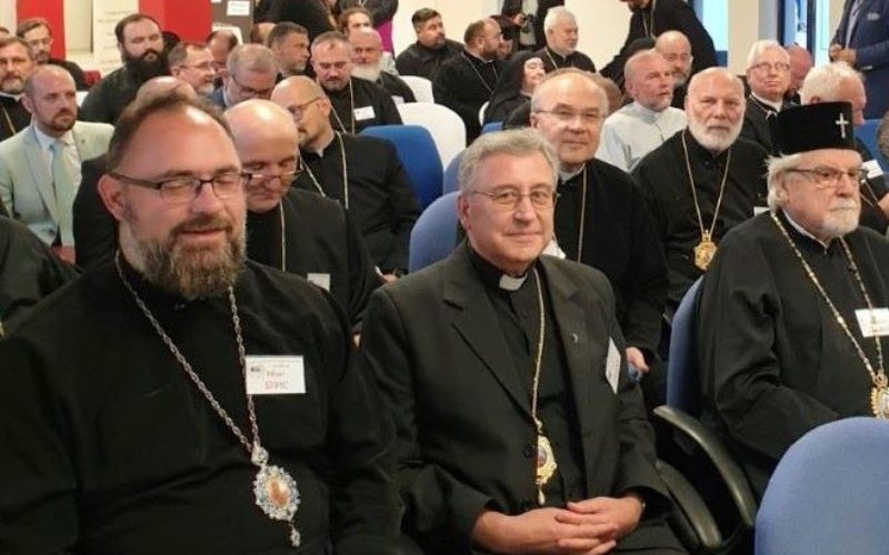 Епископот Стојанов учествува на Европската средба на епископите од источен обред