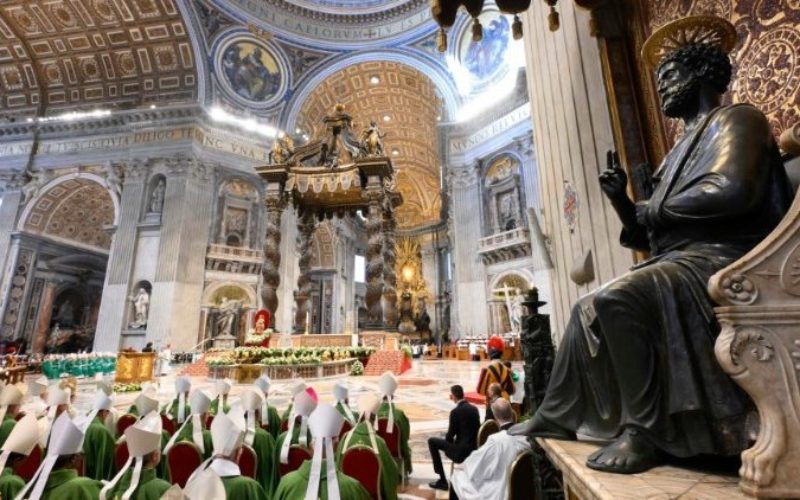 Папата Фрањо: Сонуваме за Црква која им служи на сите