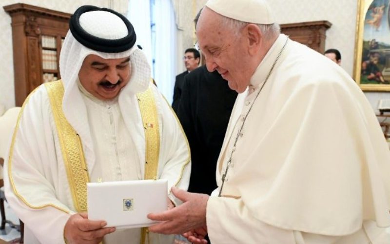 Папата Фрањо во аудиенција го прими поглаварот на Кралството Бахреин