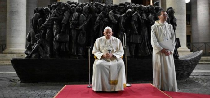 Папата: Болниот крик на мигрантите се воздигнува до Господ