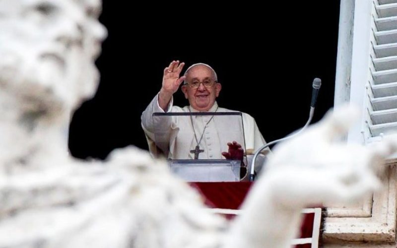 Папата на празникот на Сите светци: Повикани сме на светост