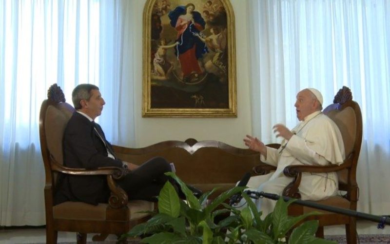 Папата верува во „човечката мудрост“ за да се избегне ескалација на војната