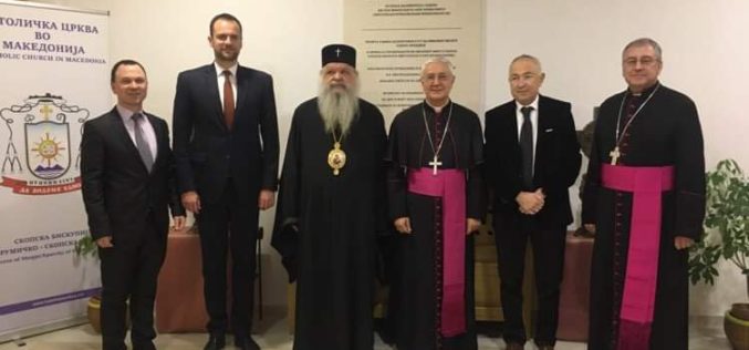 Апостолскиот нунциј, Н.В.П. монс. Лучијано Суриани, се сретна со Меѓурелигискиот совет во Македонија