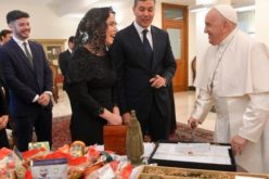 Папата Фрањо во аудиенција го прими претседателот на Парагвај