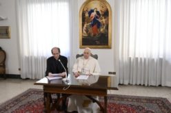 Папата: Прекршувањето на примирјето во Газа значи смрт