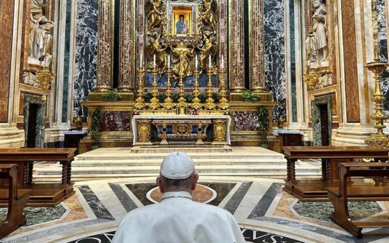 На празникот Безгрешно зачнување, Папата ќе положи златна роза пред иконата на Богородица Salus Populi Romani