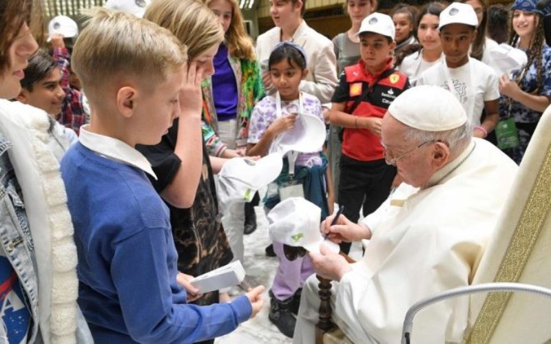 Папата го најави Светскиот ден на децата