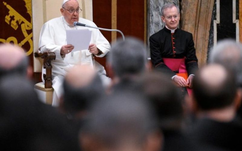 Папата: Во Светата Земја ситуацијата е многу сериозна