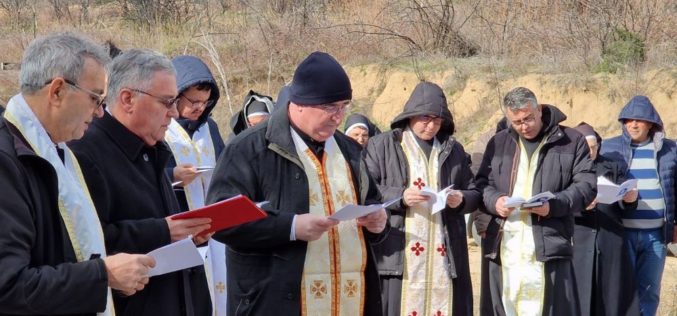 Епископот Стојанов во Паљурци: Да бидеме едно