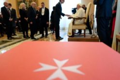 Папата Фрањо во аудиенција ги прими членовите на Малтешкиот ред