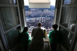 Папата: Војните ги уништуваат луѓето и се пораз за човештвото