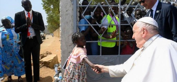 Кардиналот Черни ќе го посети Јужен Судан