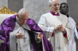 Папата Фрањо: „Во постот да ја напуштаме сцената на преправање и да се вратиме во срцето“