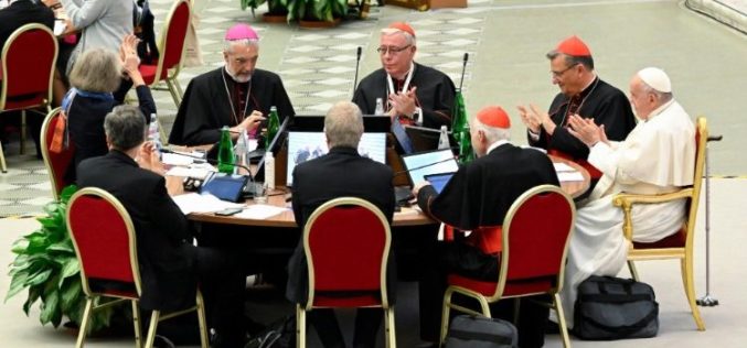 Папата формира студиски работни групи за истражување на теми од првата сесија на Синодата за синодалност