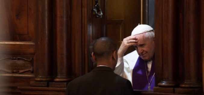 Папата ќе ја предводи покорничката служба во парохијата Свети Пио V