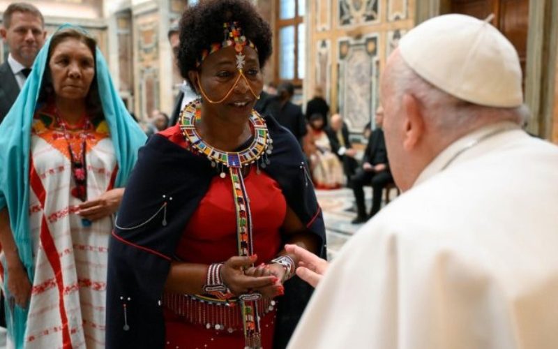 Папата: Науката и мудроста на автохтоните народи можат да помогнат во заштита на планетата